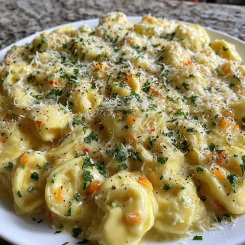 Slow Cooker Creamy Chicken Alfredo Tortellini