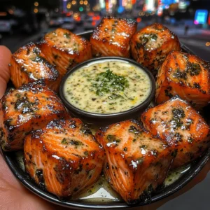 Garlic Butter Salmon Cubes with Lemon Herb Dip